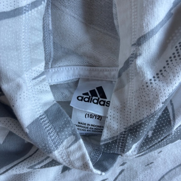 Adidas Youth Sweatshirt - Picture 3 of 3